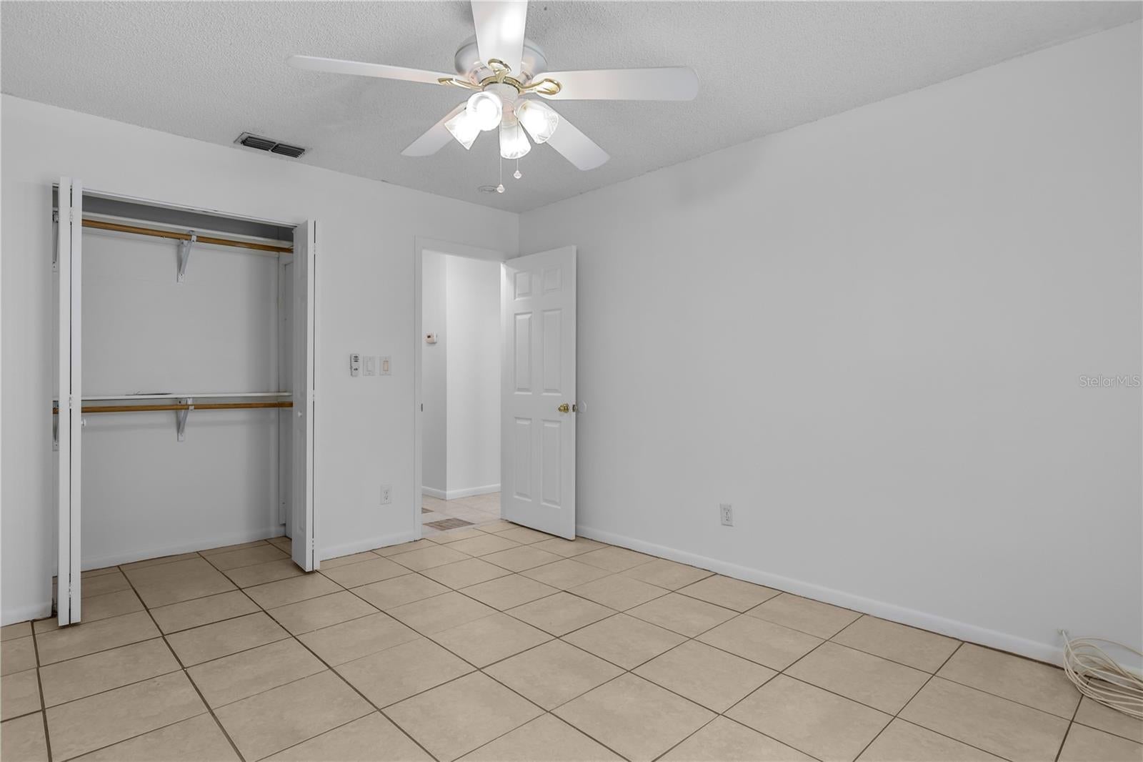 PINEWOOD CONDO - Residential