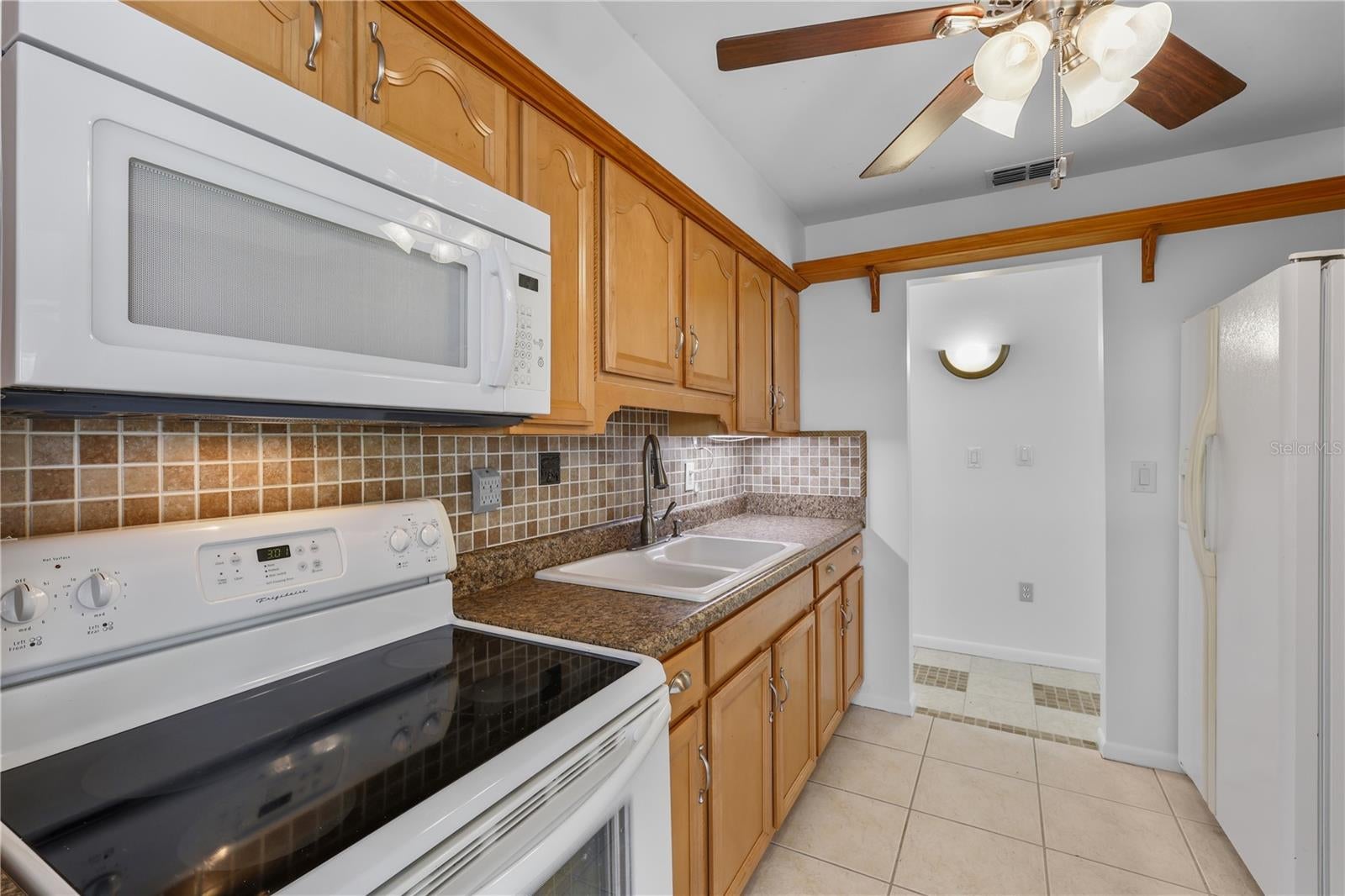 PINEWOOD CONDO - Residential