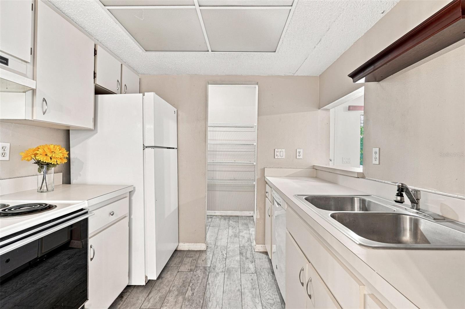 BEULAH CONDO PH 01 - Residential