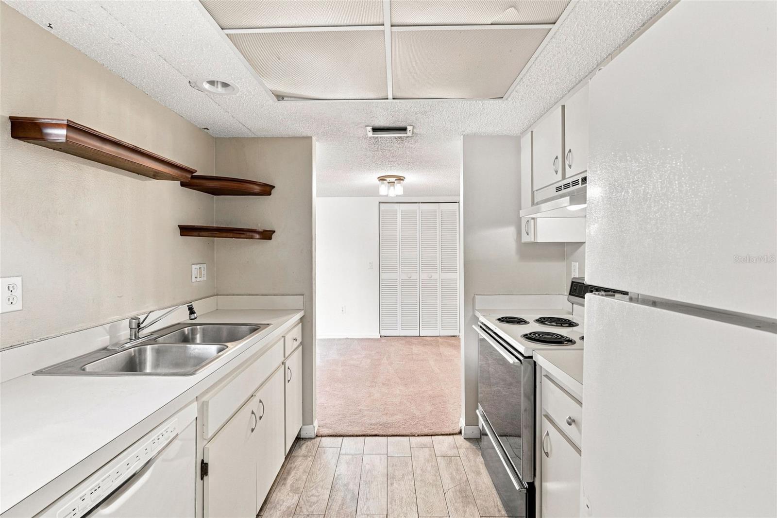 BEULAH CONDO PH 01 - Residential