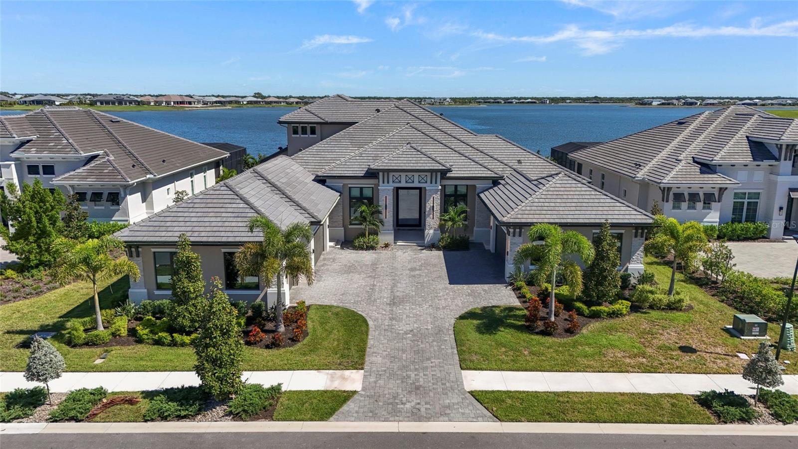 WILD BLUE/WATERSIDE PH 1 - Residential