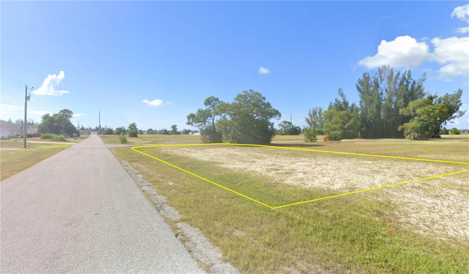 CAPE CORAL - Land