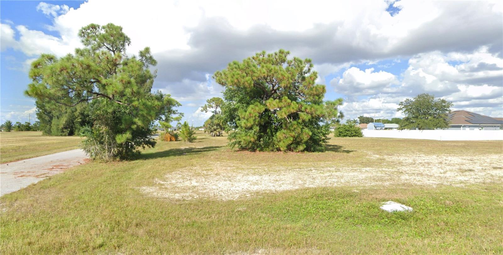 CAPE CORAL - Land
