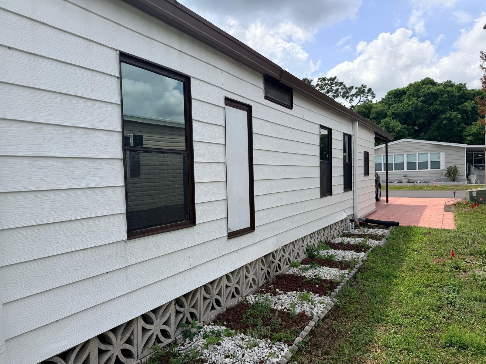 FAIRWAYS COUNTRY CLUB - Residential