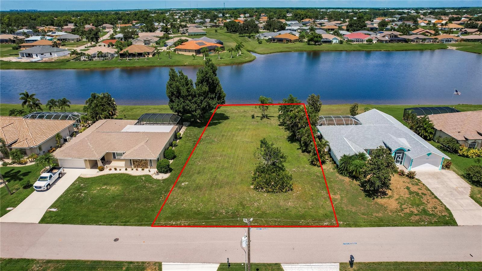 PUNTA GORDA ISLES SEC 23 - Land