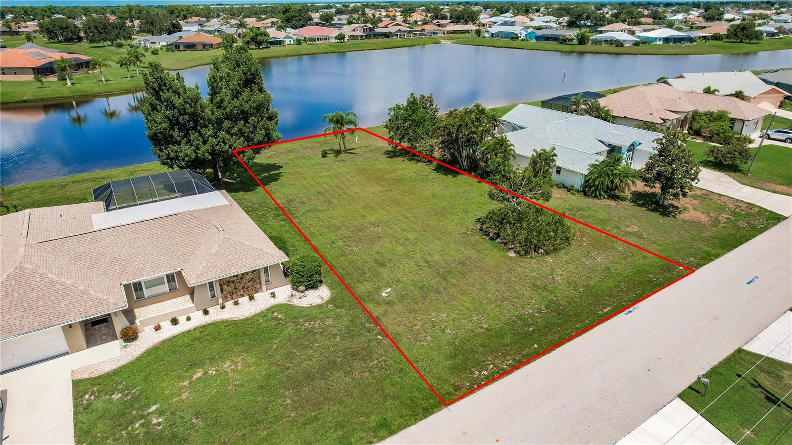 PUNTA GORDA ISLES SEC 23 - Land