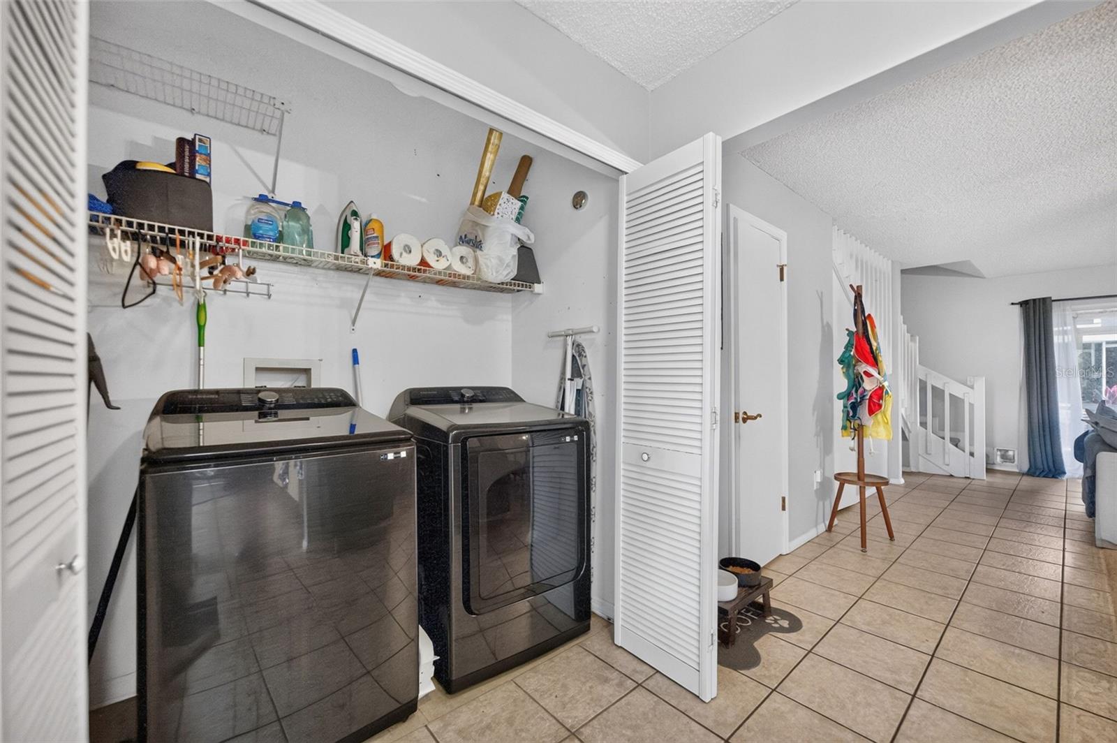 LAKEVIEW VILLAGE CONDO 10 - Residential
