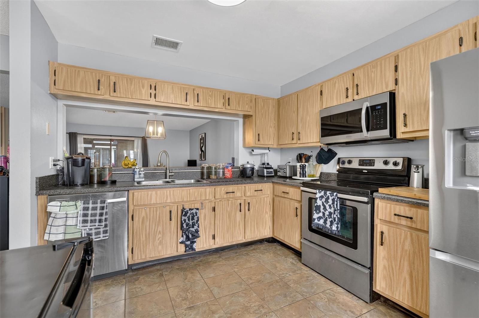 LAKEVIEW VILLAGE CONDO 10 - Residential