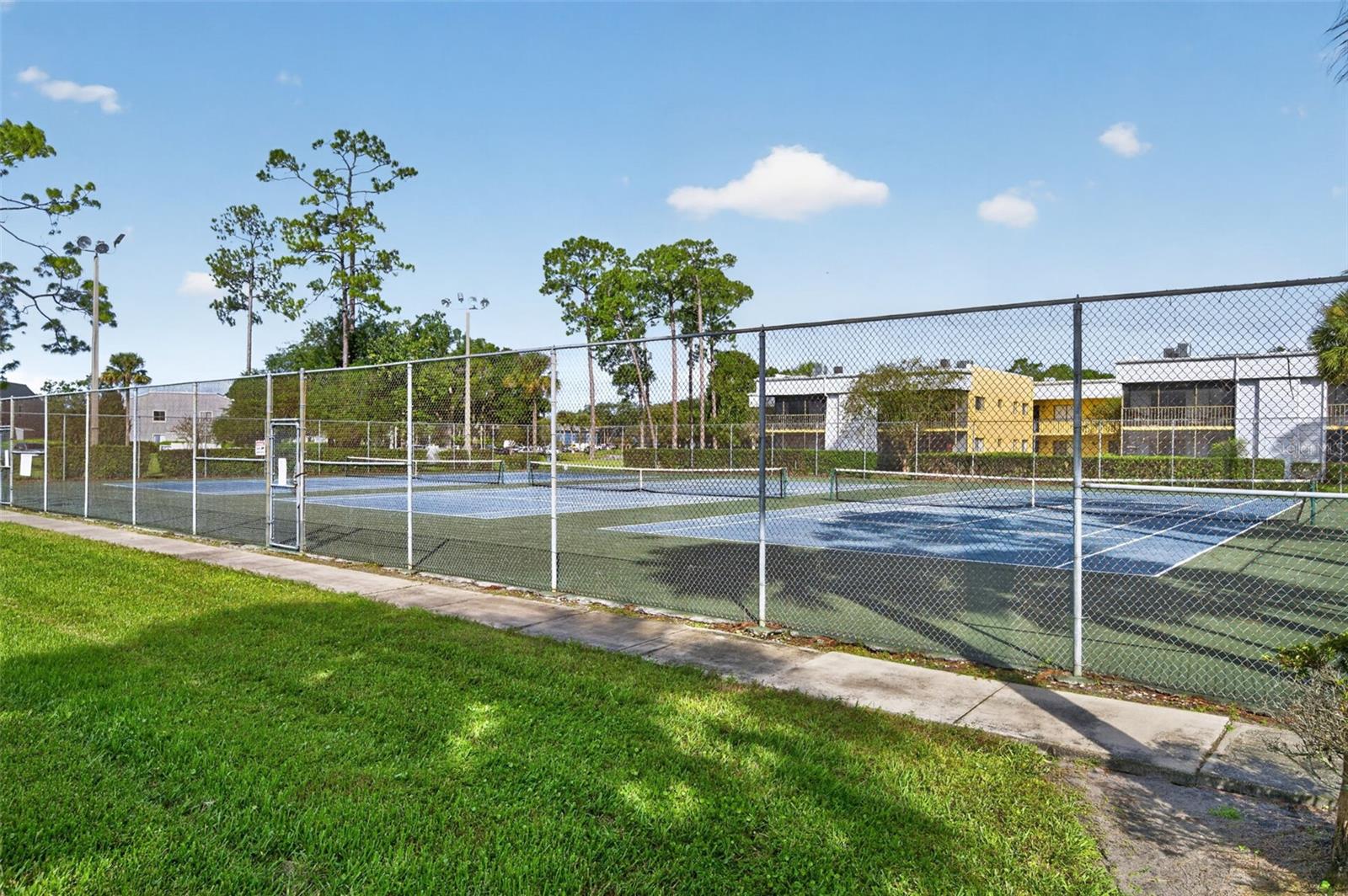 LAKEVIEW VILLAGE CONDO 10 - Residential