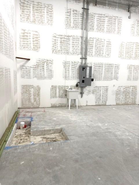 SIGNATURE STORAGE SUITES - Commercial Sale