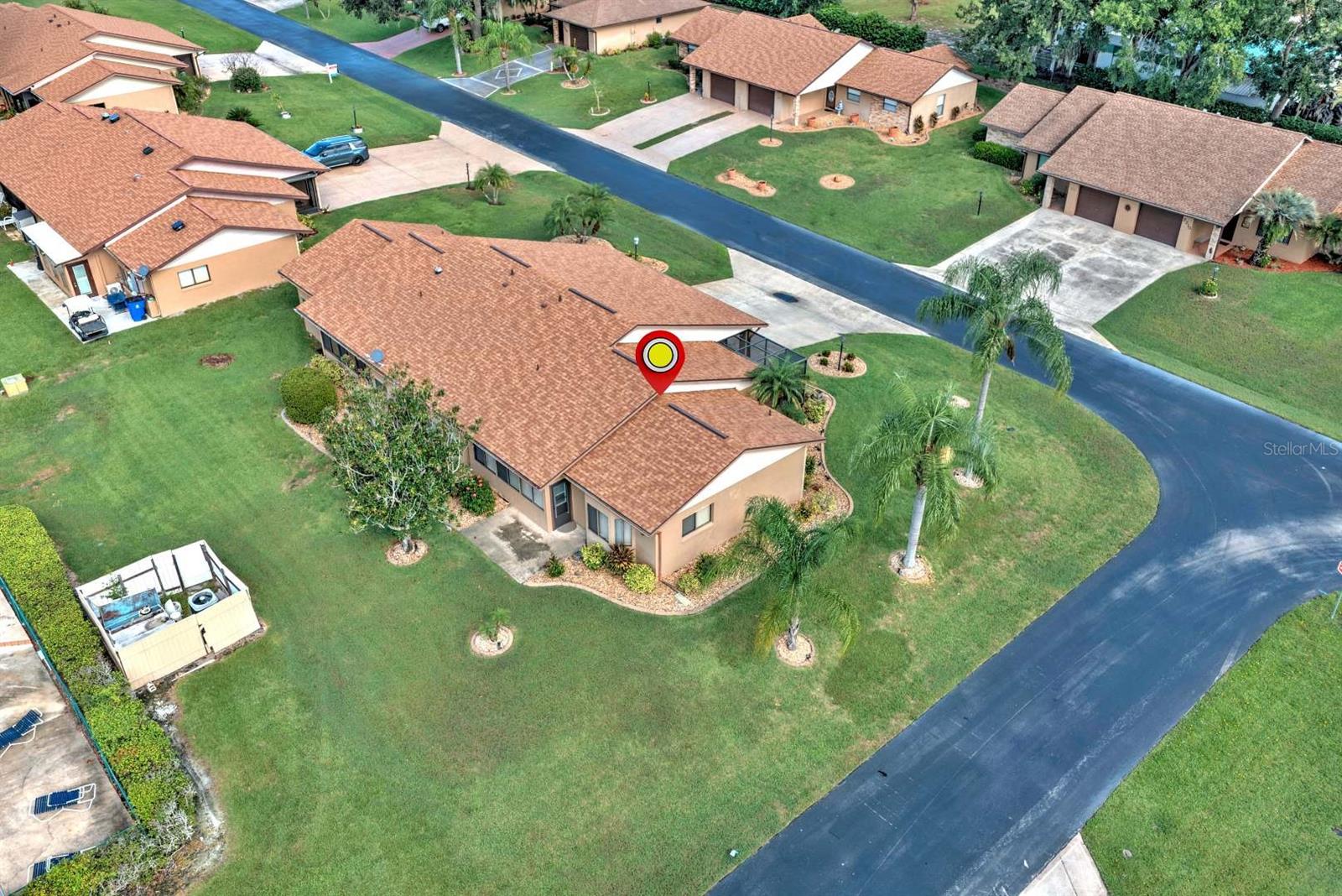 HIDDEN CRK VILLAS - Residential