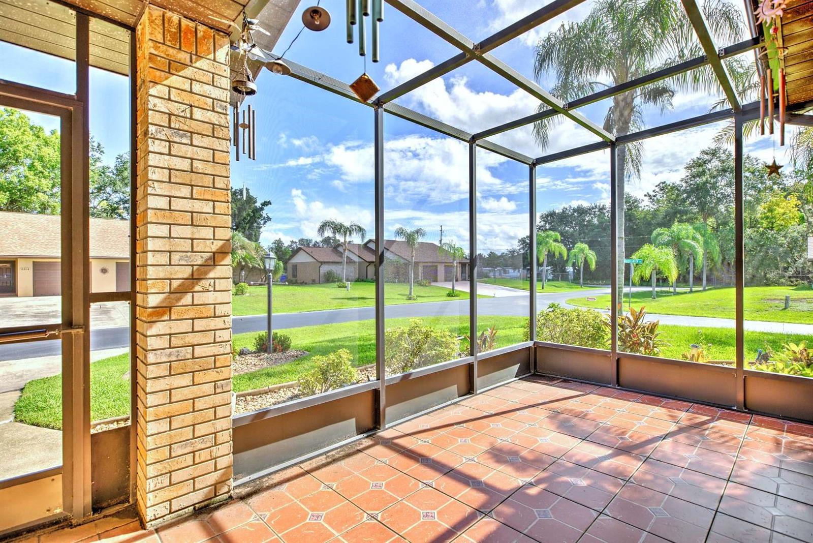 HIDDEN CRK VILLAS - Residential