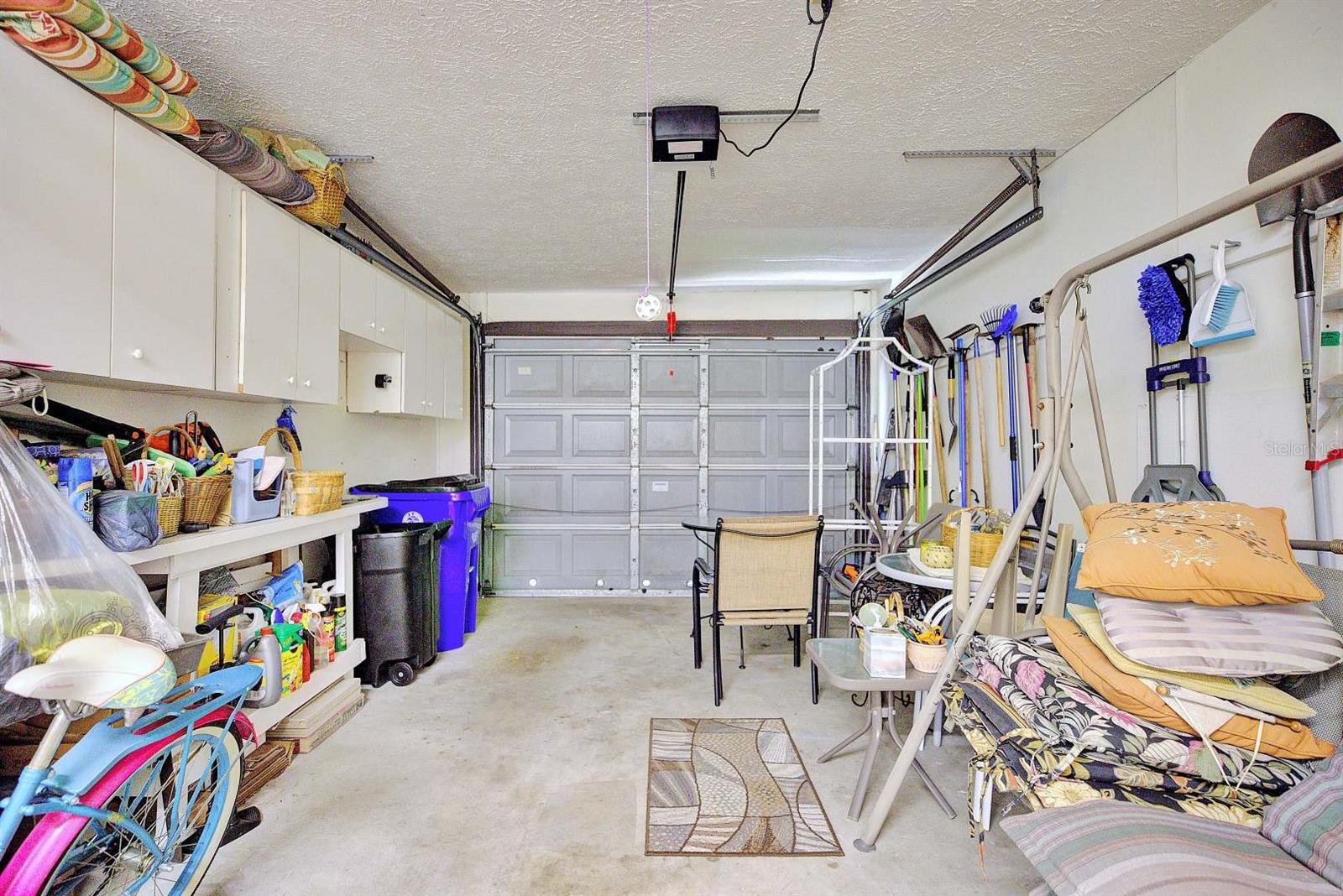 HIDDEN CRK VILLAS - Residential