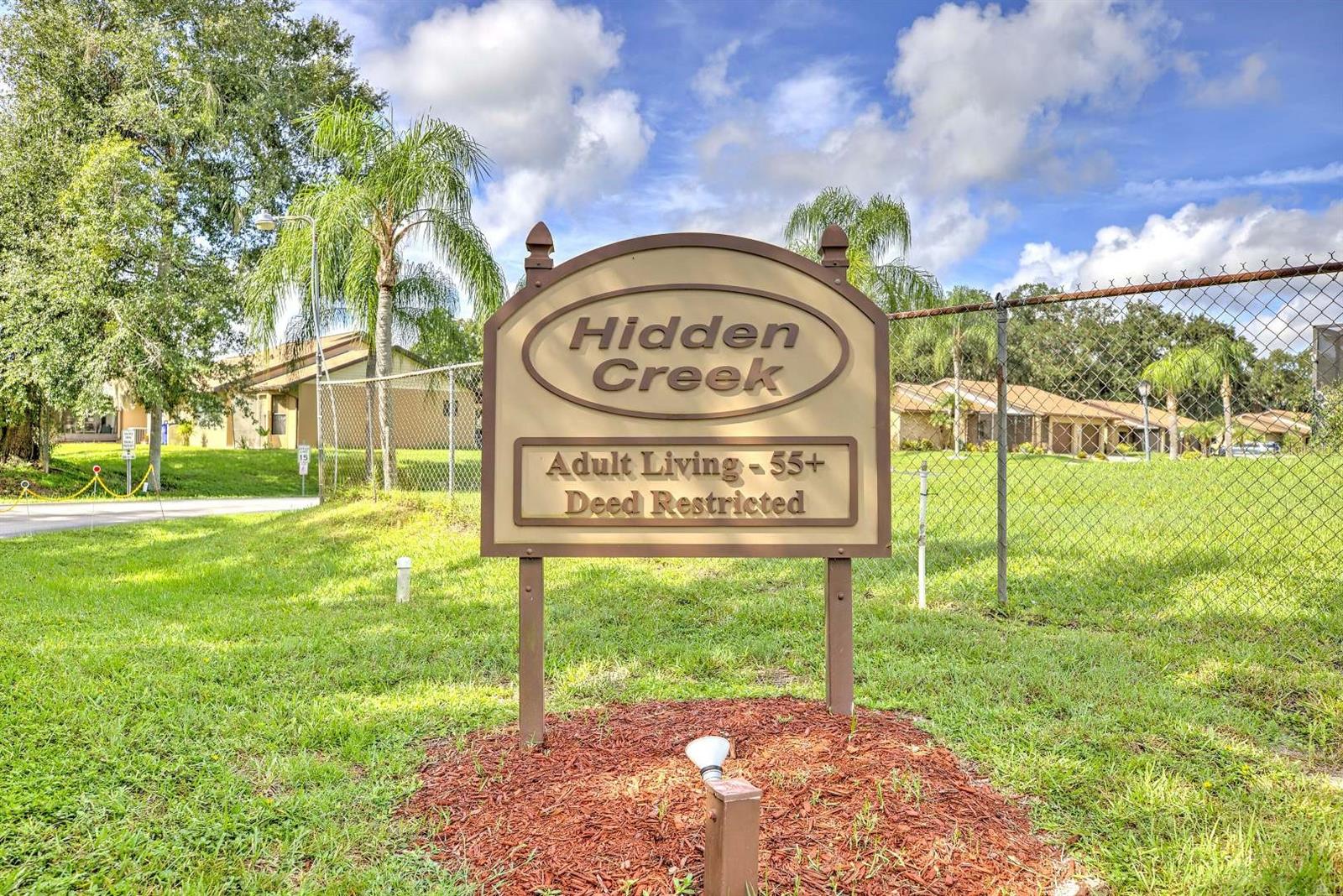HIDDEN CRK VILLAS - Residential