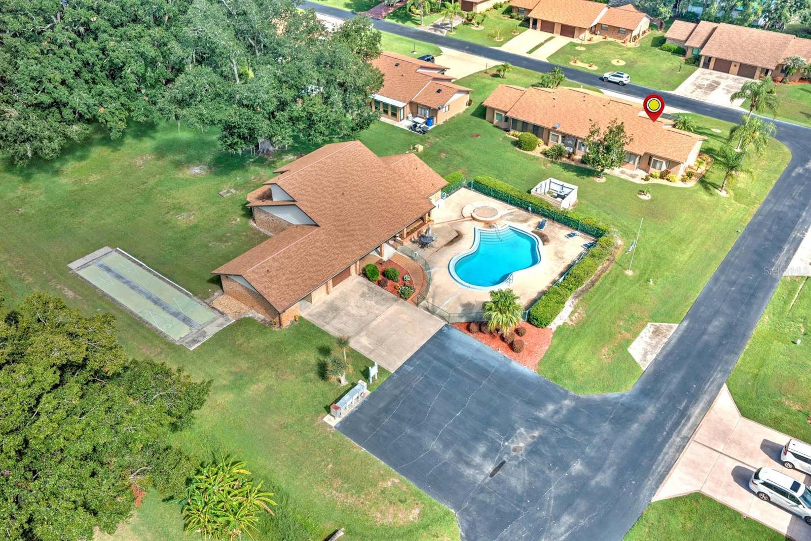 HIDDEN CRK VILLAS - Residential