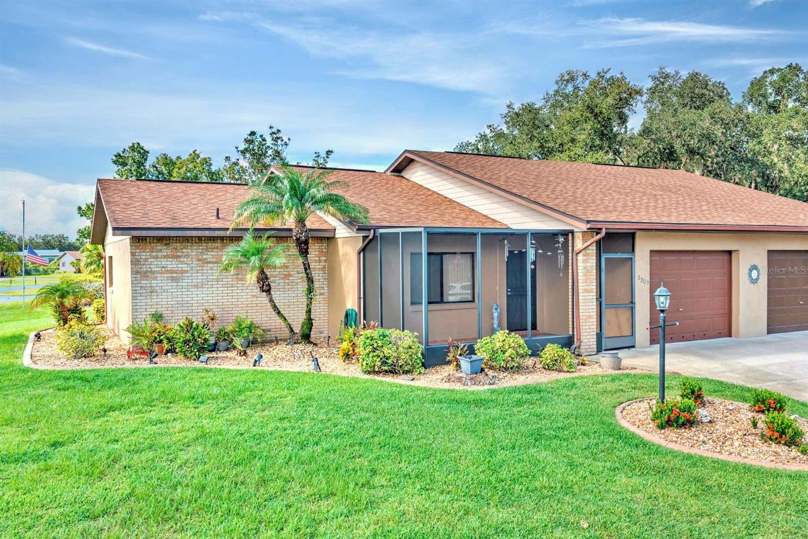 HIDDEN CRK VILLAS - Residential