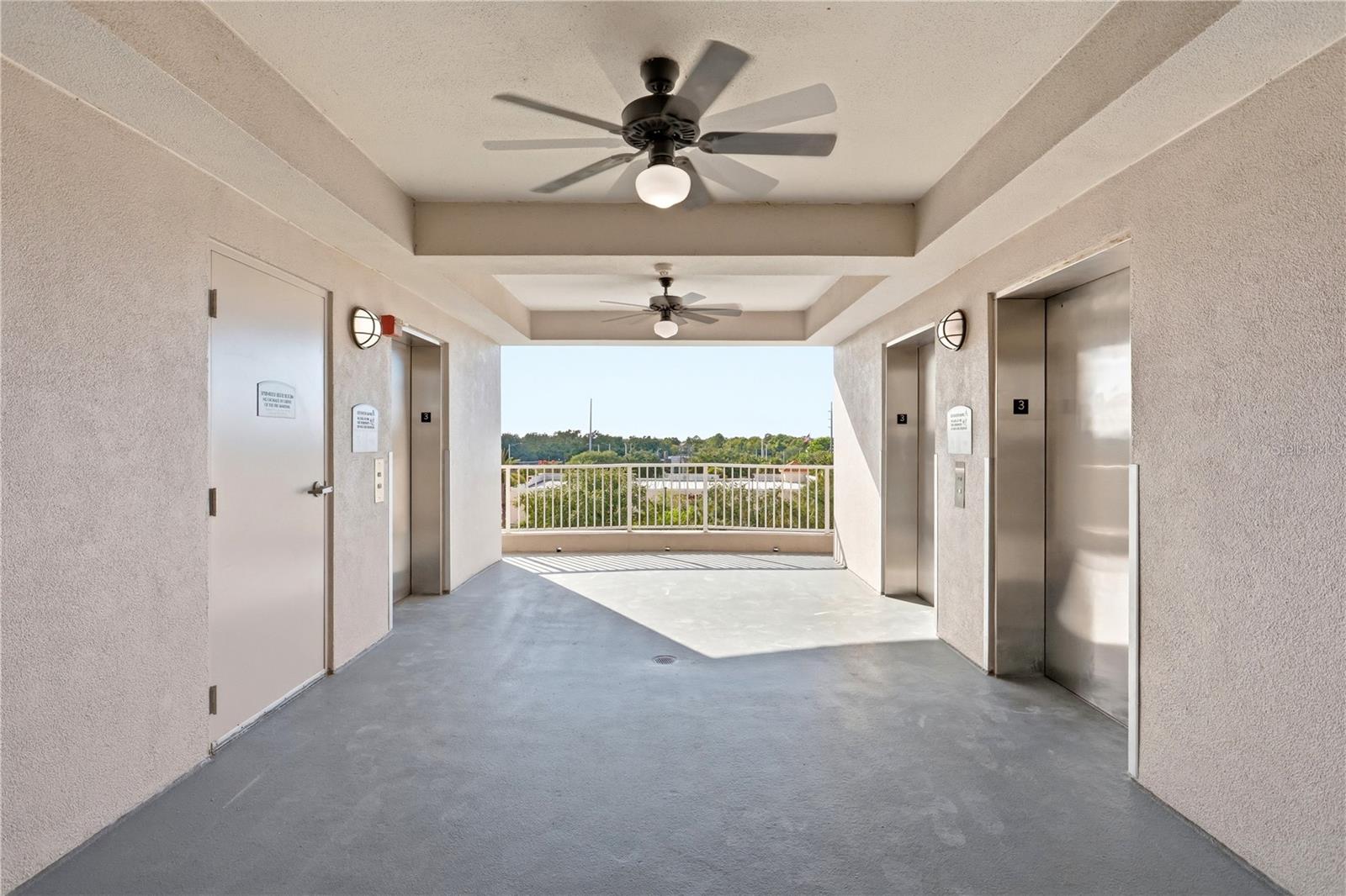 BLUE HERON BEACH RESIDENCE TOWER I - Residential