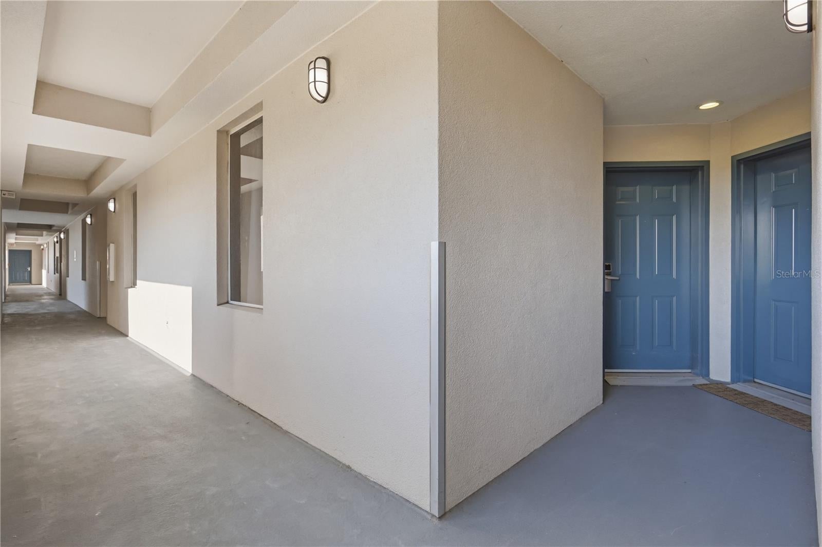 BLUE HERON BEACH RESIDENCE TOWER I - Residential