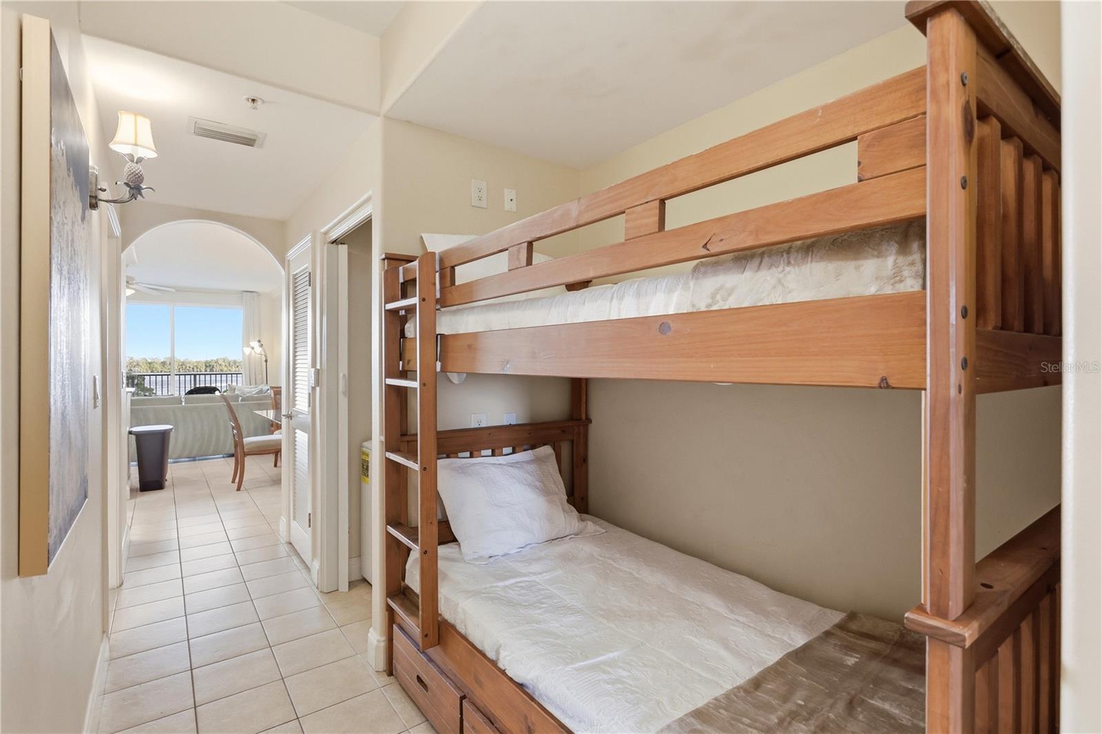BLUE HERON BEACH RESIDENCE TOWER I - Residential