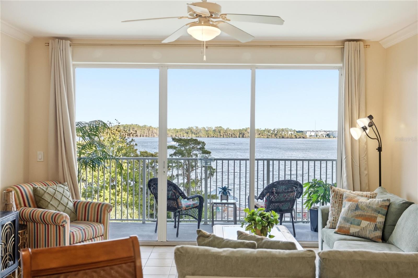 BLUE HERON BEACH RESIDENCE TOWER I - Residential