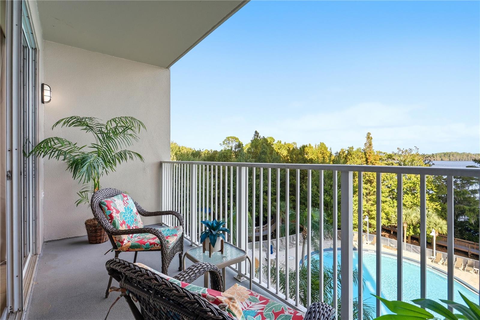 BLUE HERON BEACH RESIDENCE TOWER I - Residential