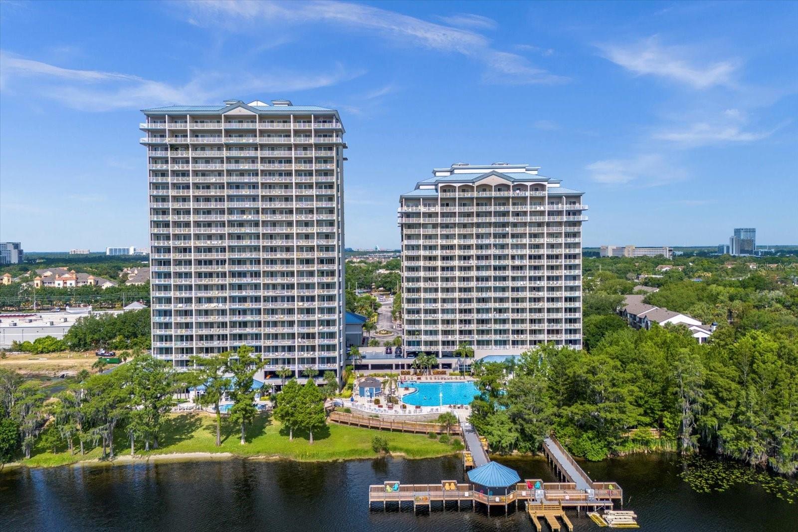 BLUE HERON BEACH RESIDENCE TOWER I - Residential