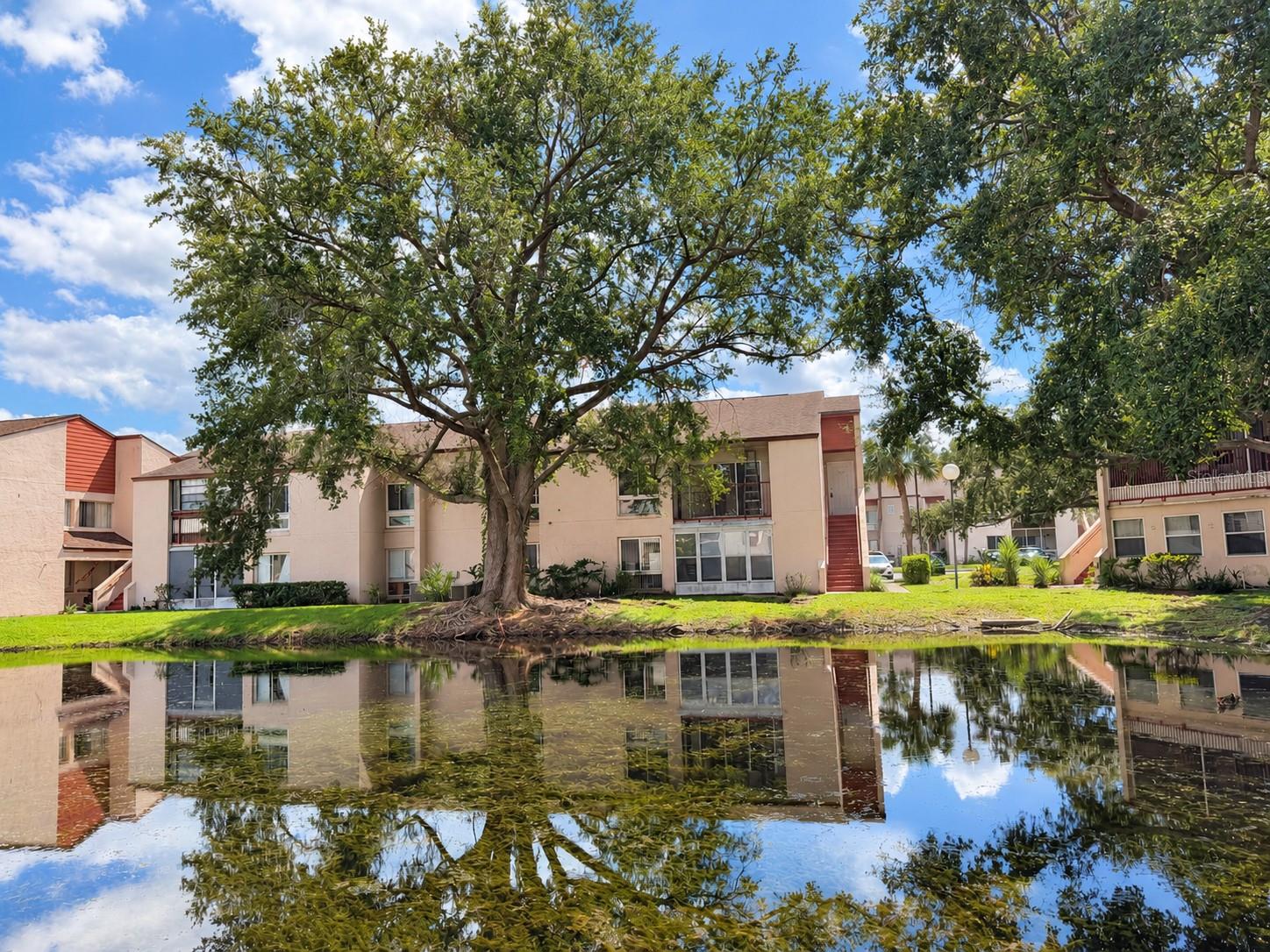 LEMON TREE CONDO SEC 03 CANYON - Residential