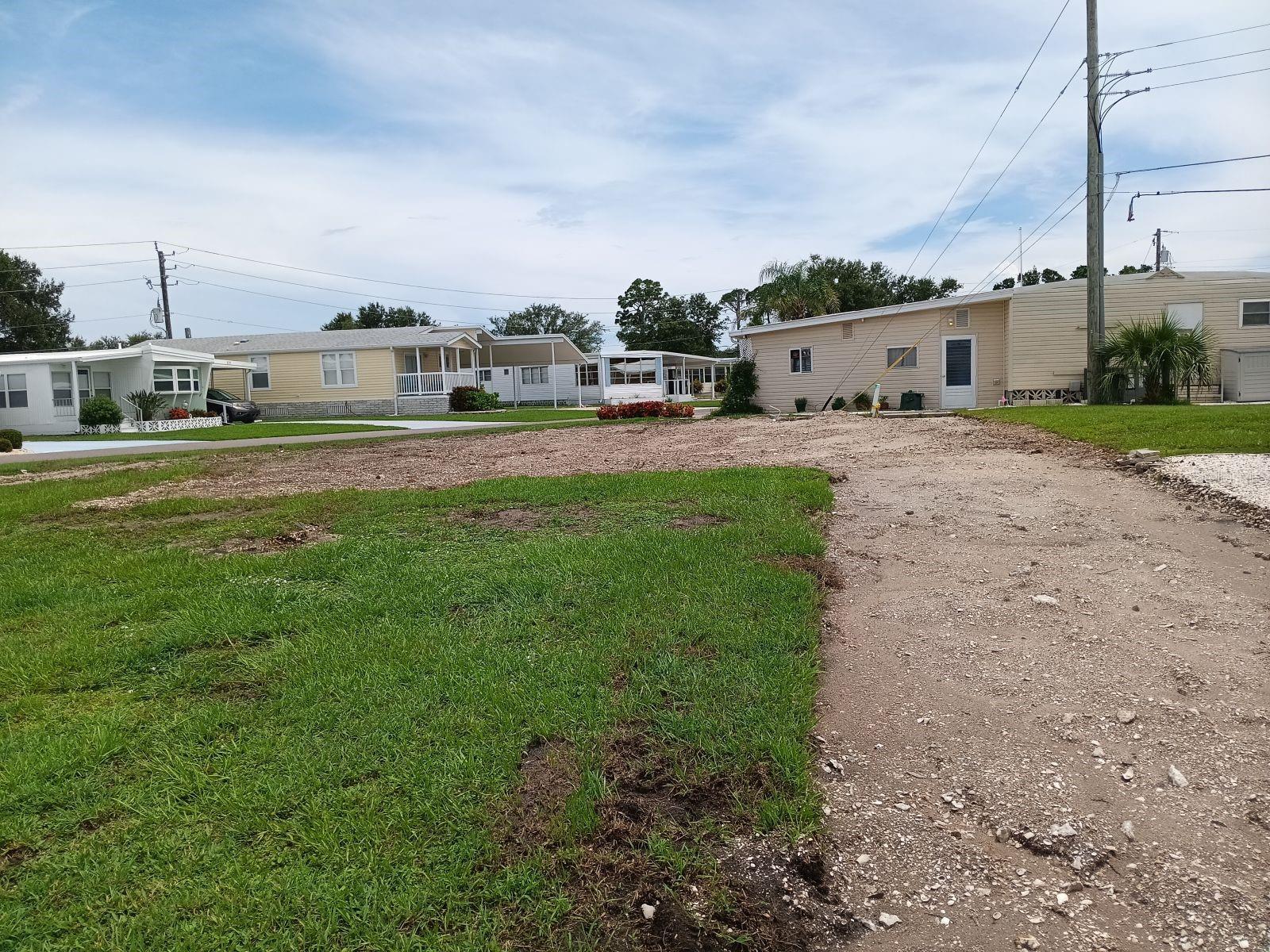 COUNTRY CLUB ESTATES - Land