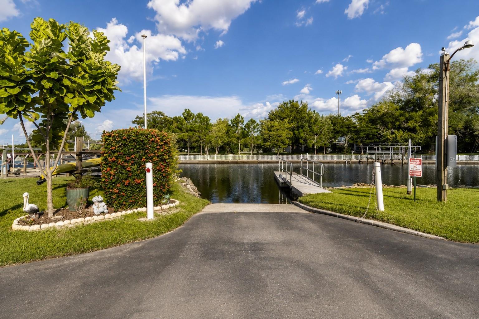 LAZY LAGOON UN 51B - Residential