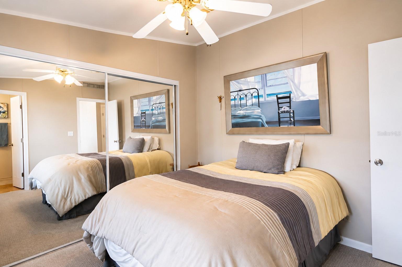 LAZY LAGOON UN 51B - Residential