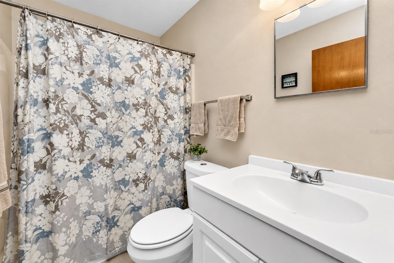 PINEWOOD CONDO - Residential