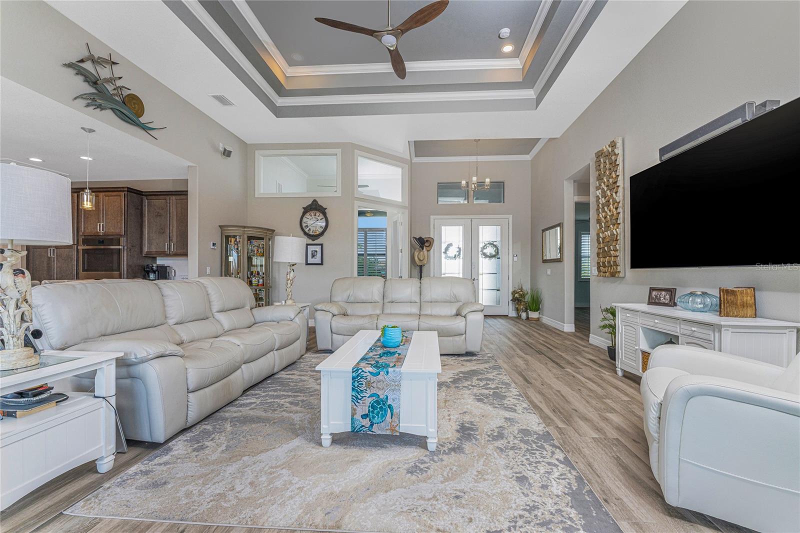 ROTONDA LAKES - Residential