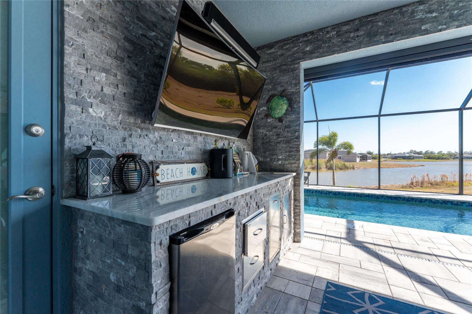 ROTONDA LAKES - Residential