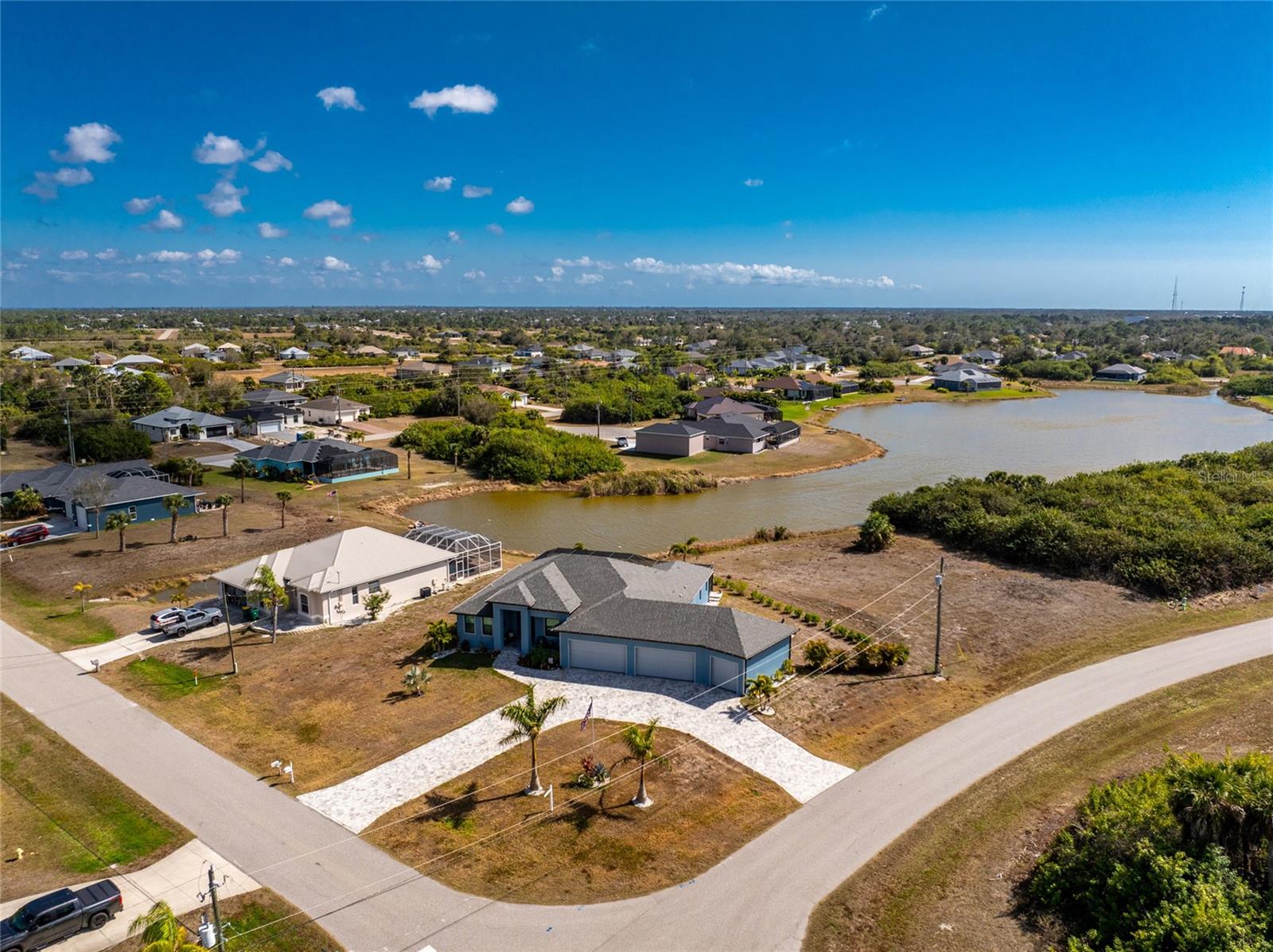 ROTONDA LAKES - Residential