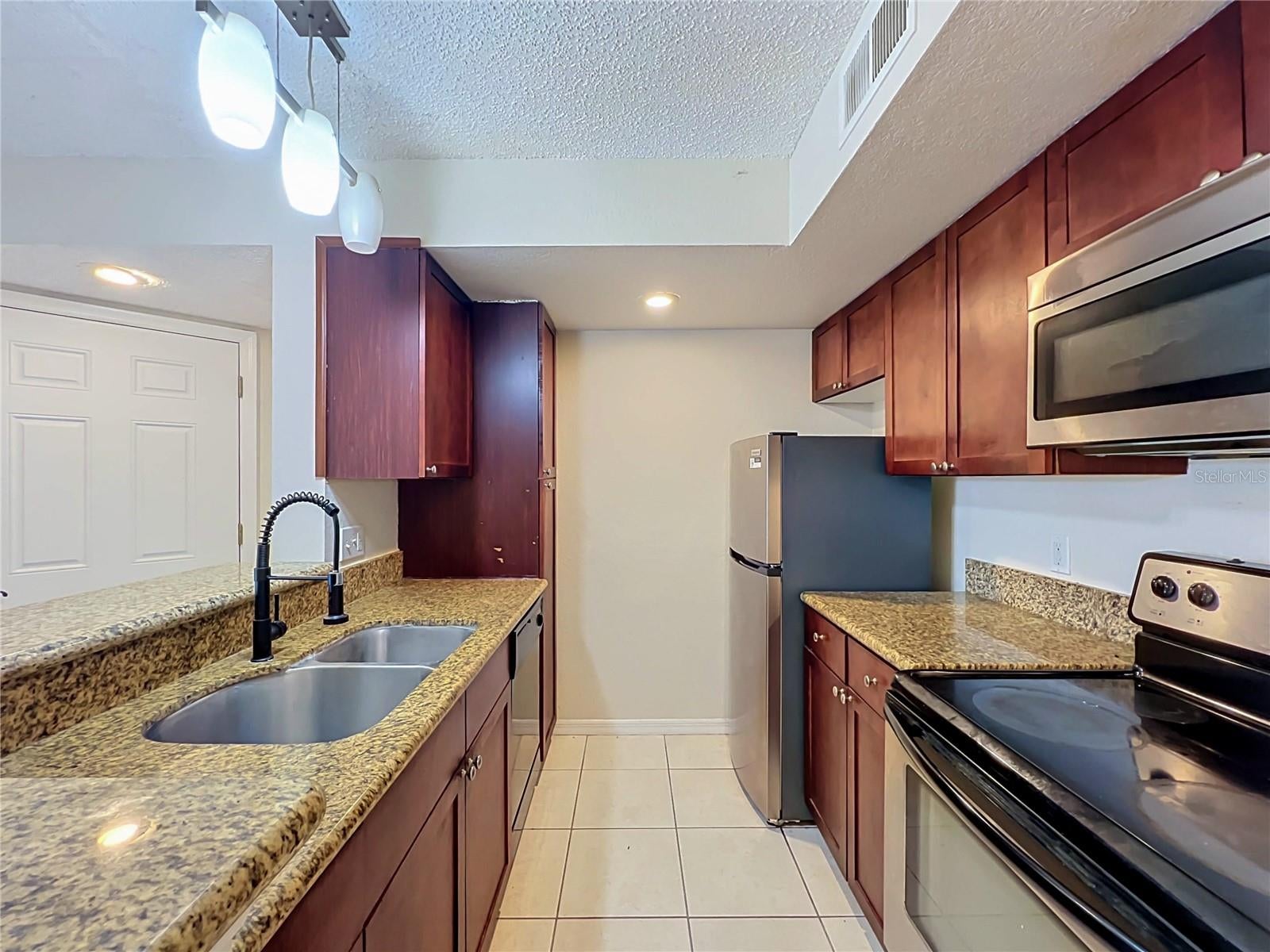 RESIDENCES/MILLENIA - Residential