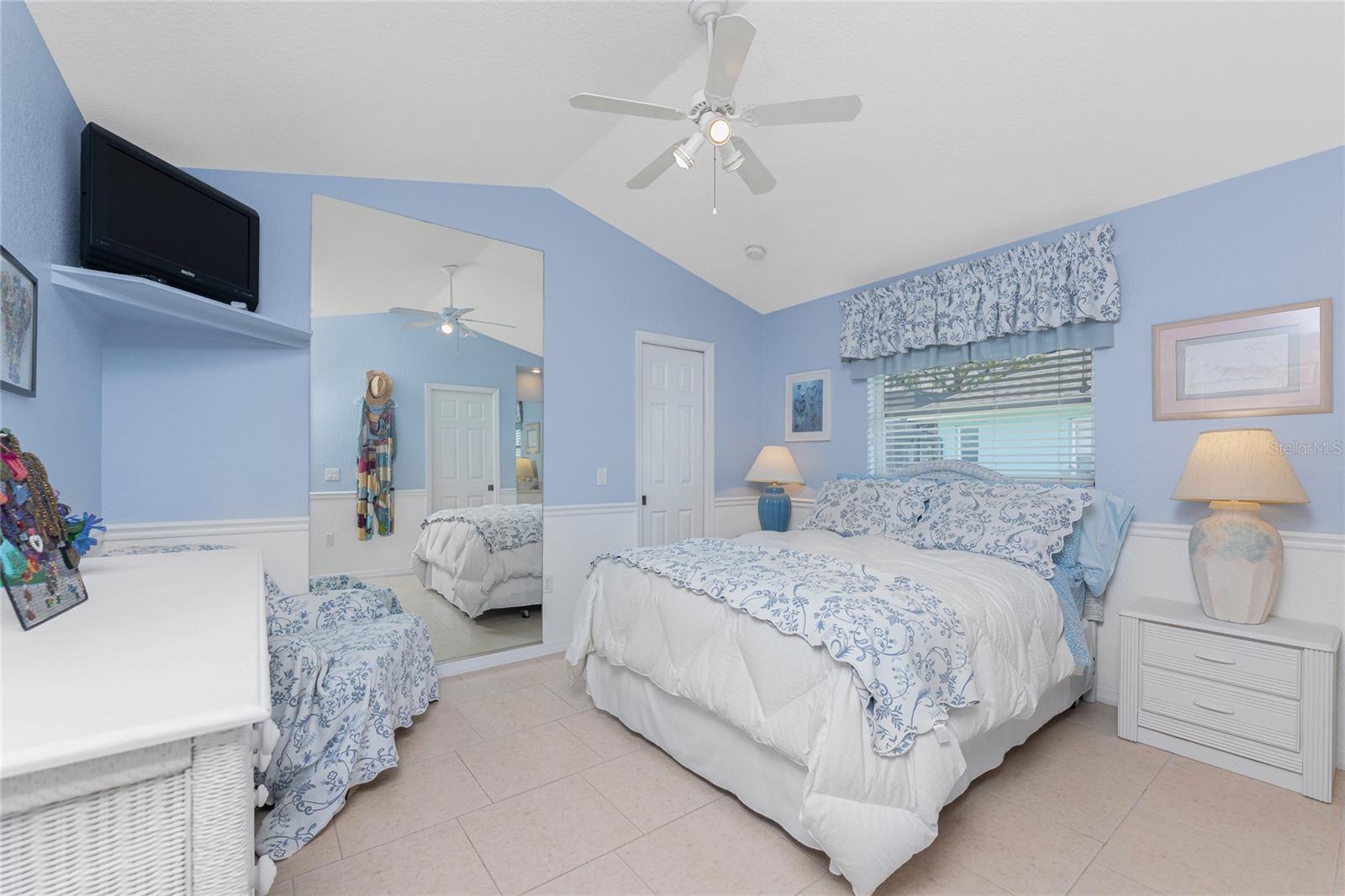 ROTONDA WEST BROADMOOR - Residential