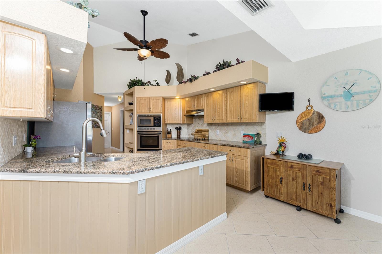 ROTONDA WEST BROADMOOR - Residential