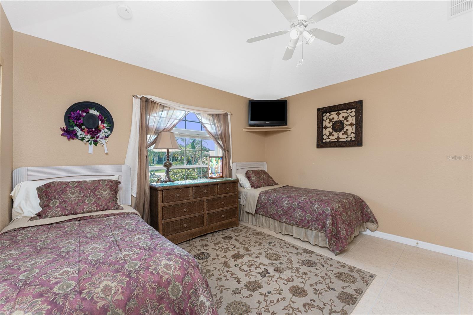 ROTONDA WEST BROADMOOR - Residential