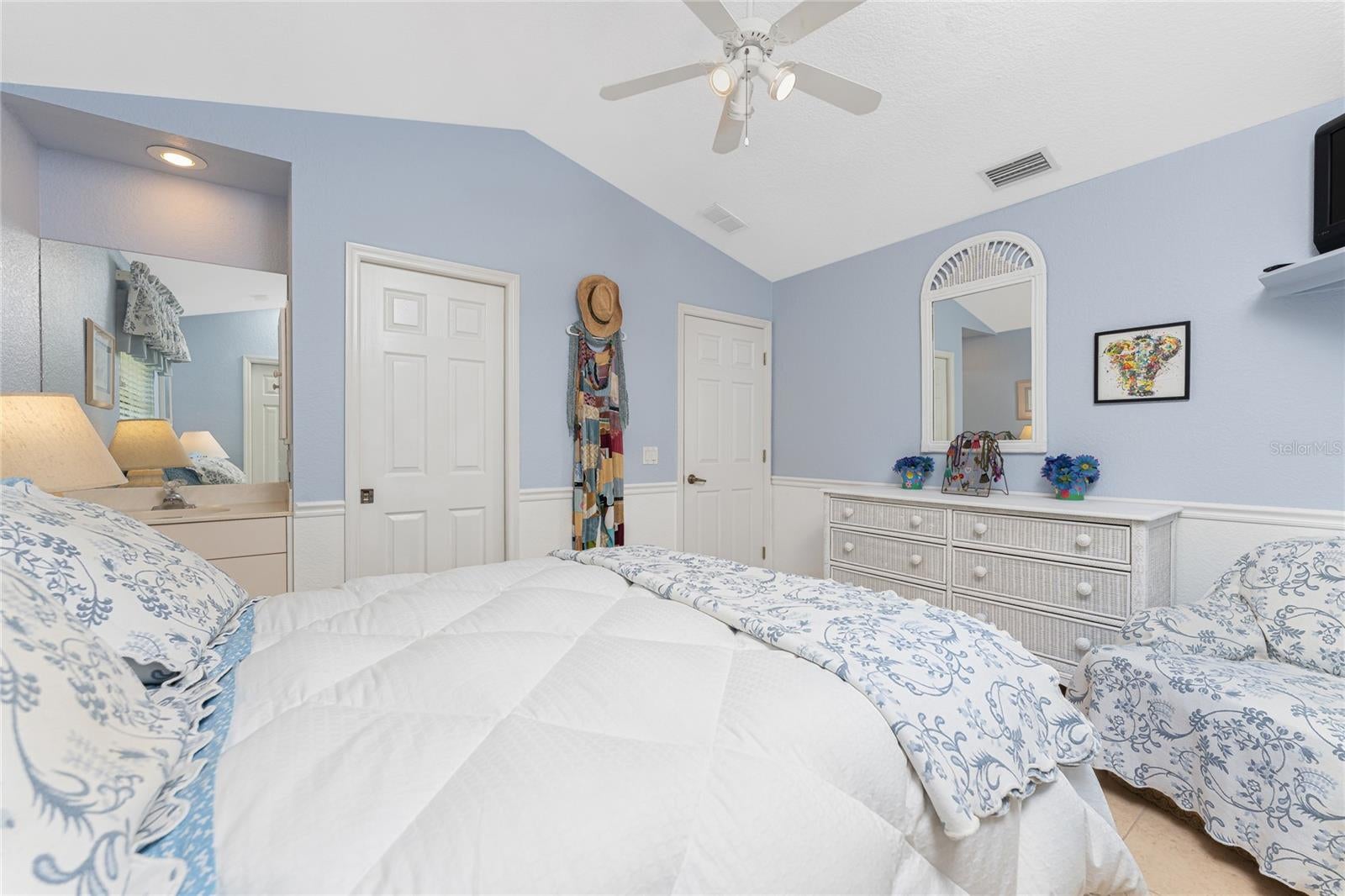 ROTONDA WEST BROADMOOR - Residential