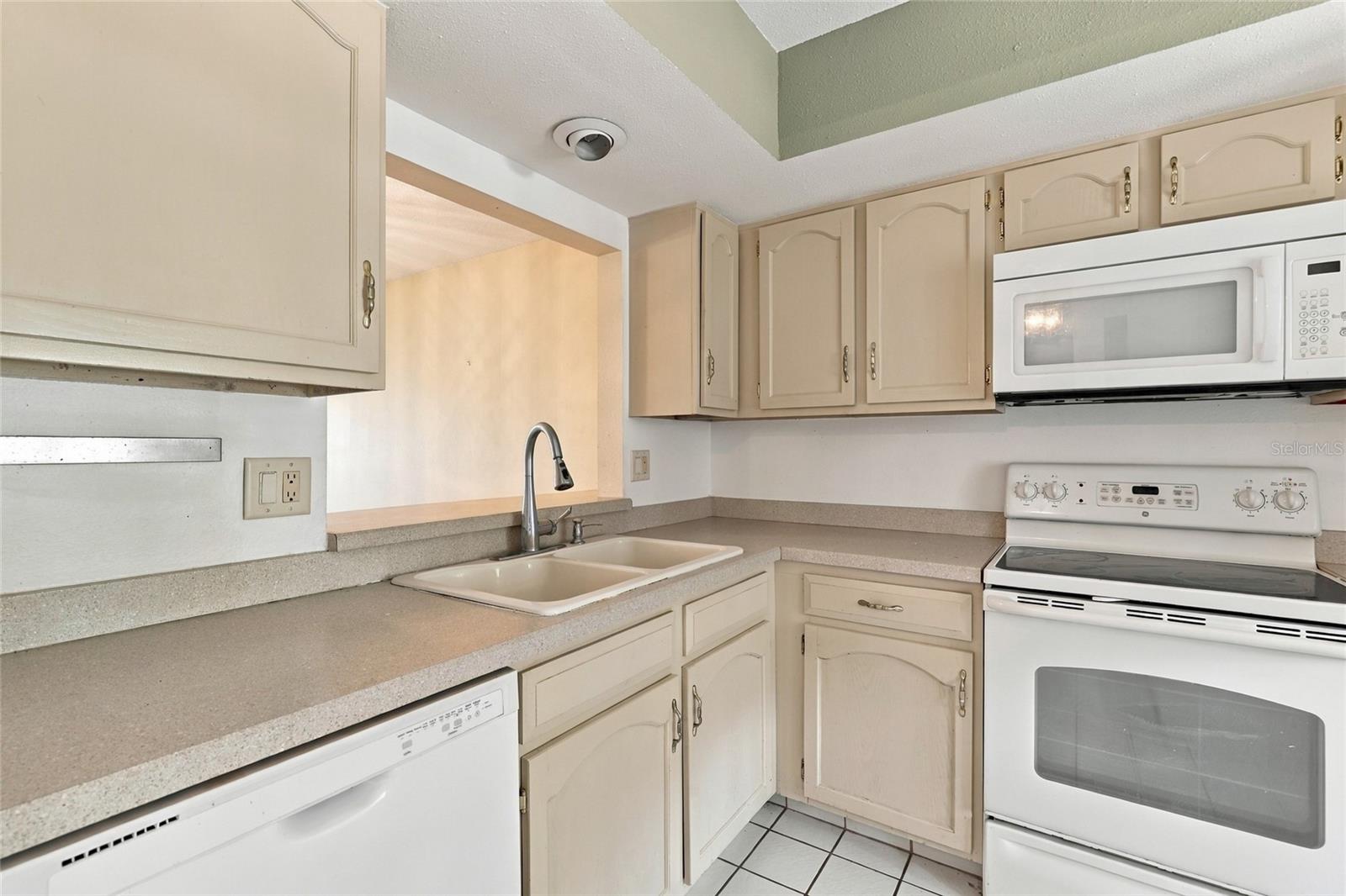 MISSION LAKES - Residential