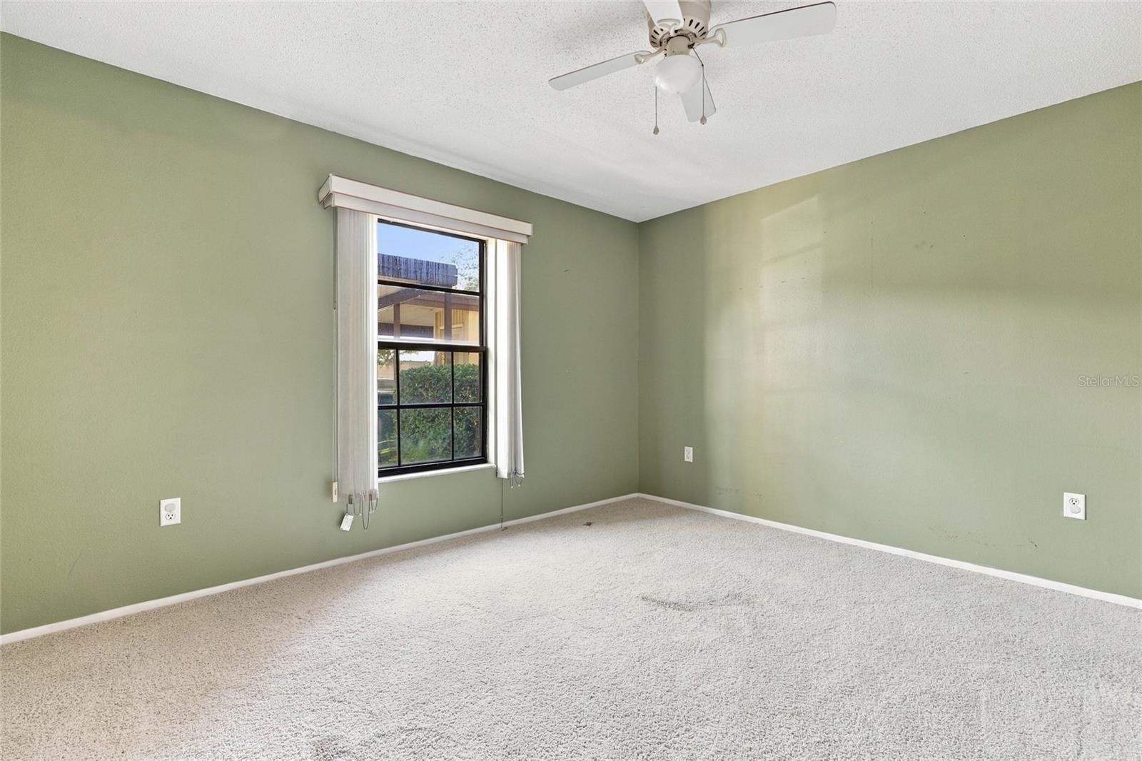 MISSION LAKES - Residential