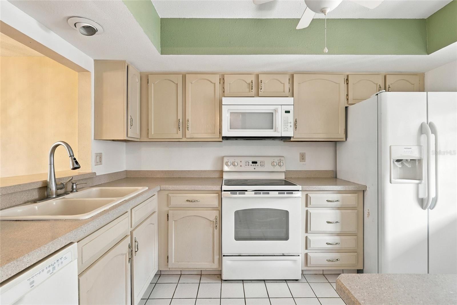 MISSION LAKES - Residential