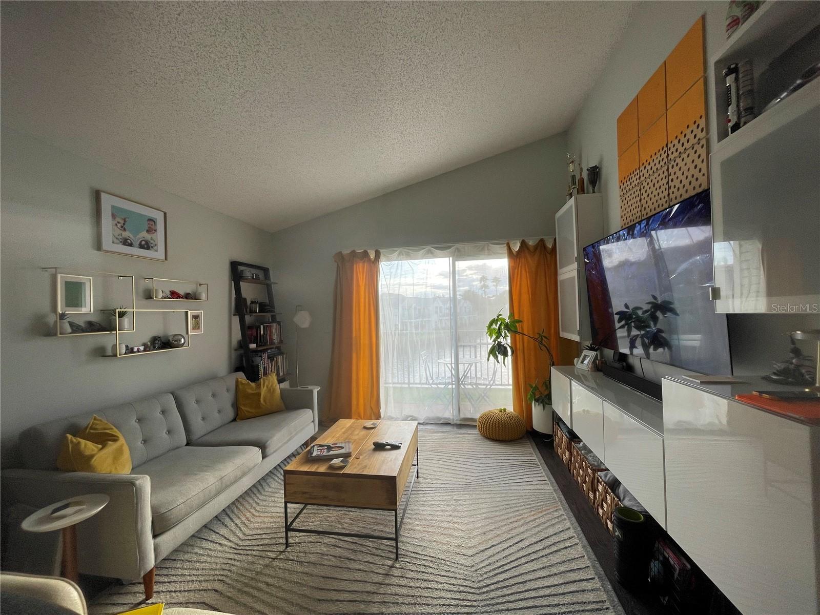 DOCKSIDE CONDO - Residential