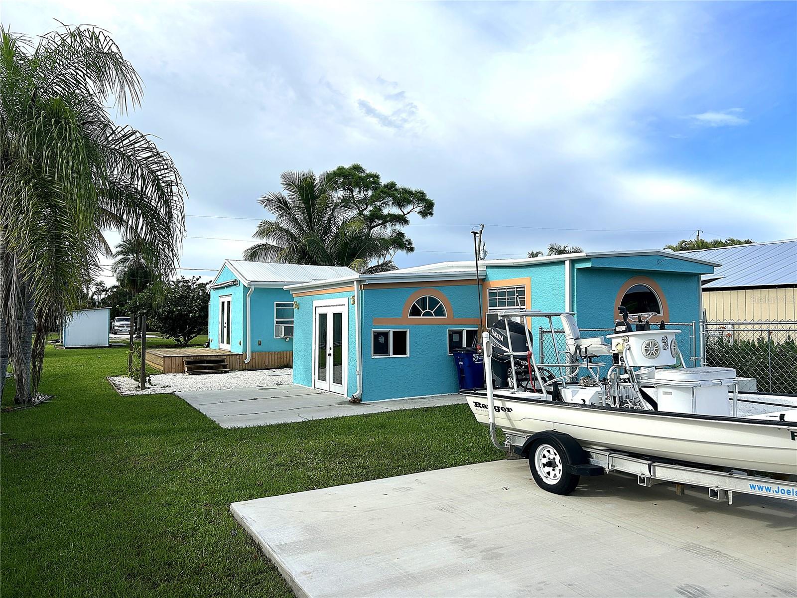 PINE ISLAND VILLAS - Residential