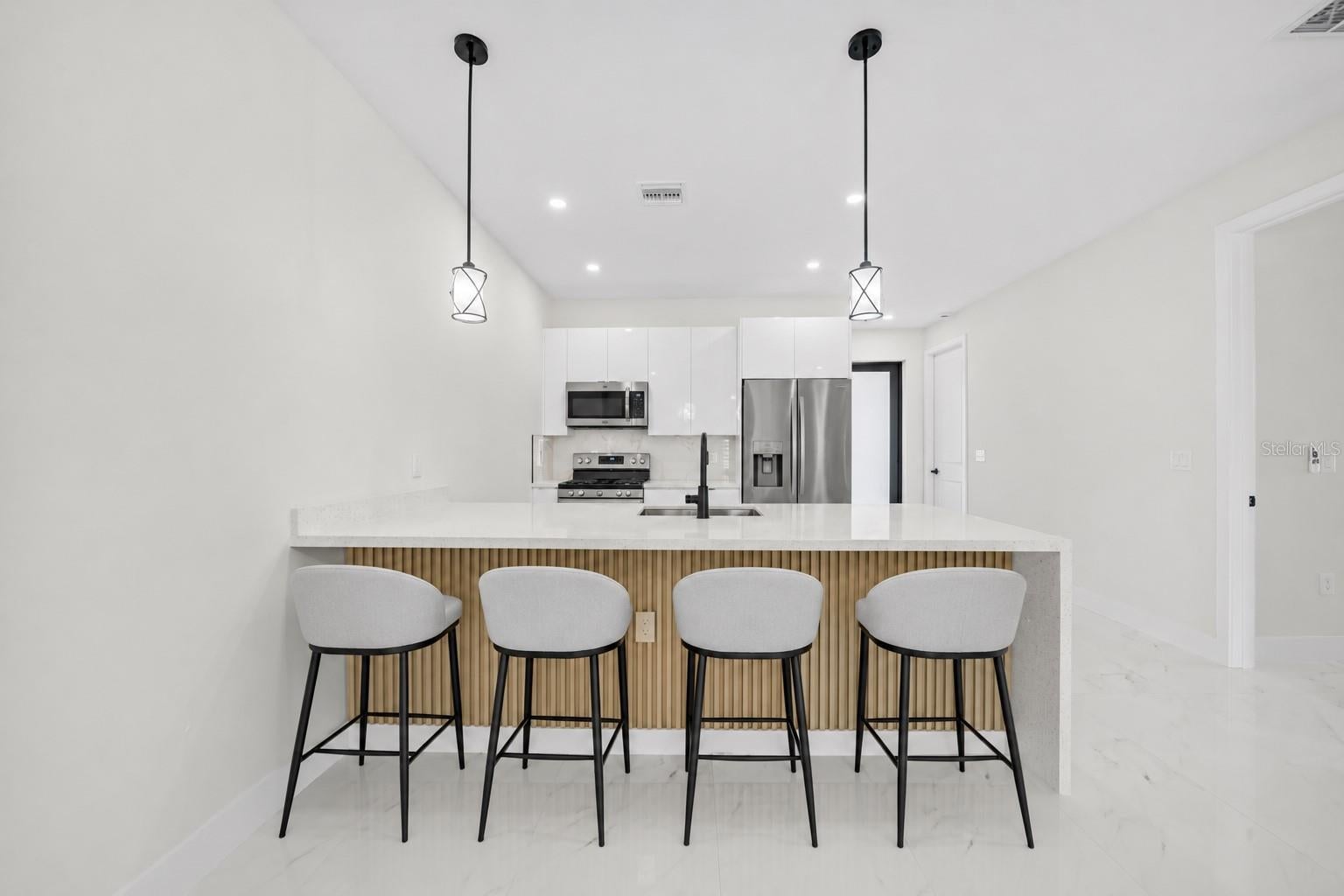 CAPE CORAL - Residential Income