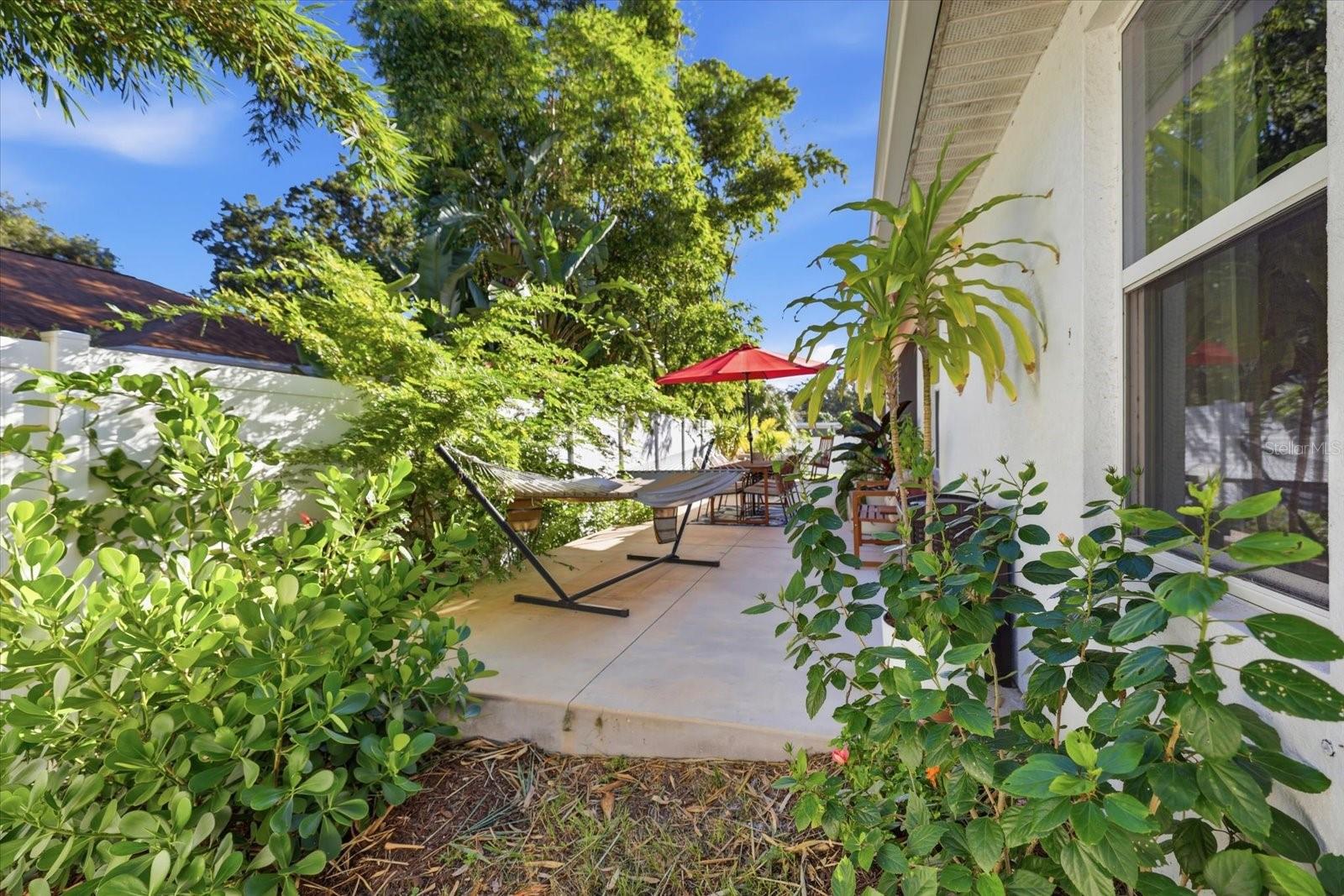 SOUTH VENICE - Residential