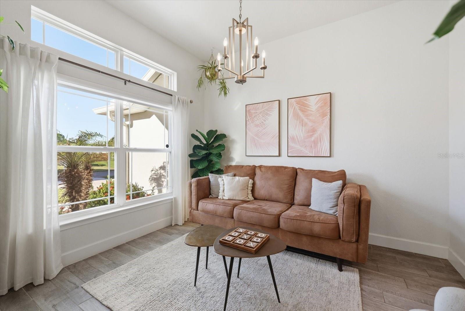 SOUTH VENICE - Residential