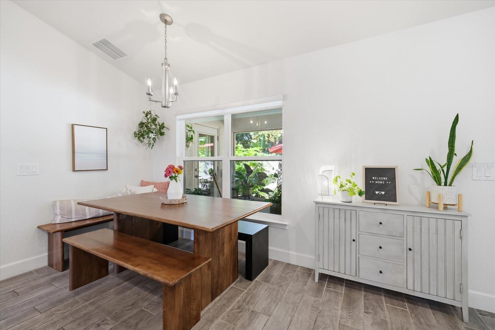 SOUTH VENICE - Residential