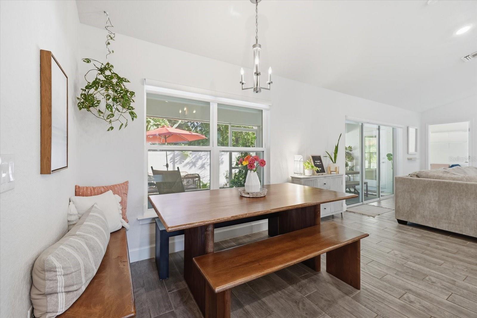 SOUTH VENICE - Residential
