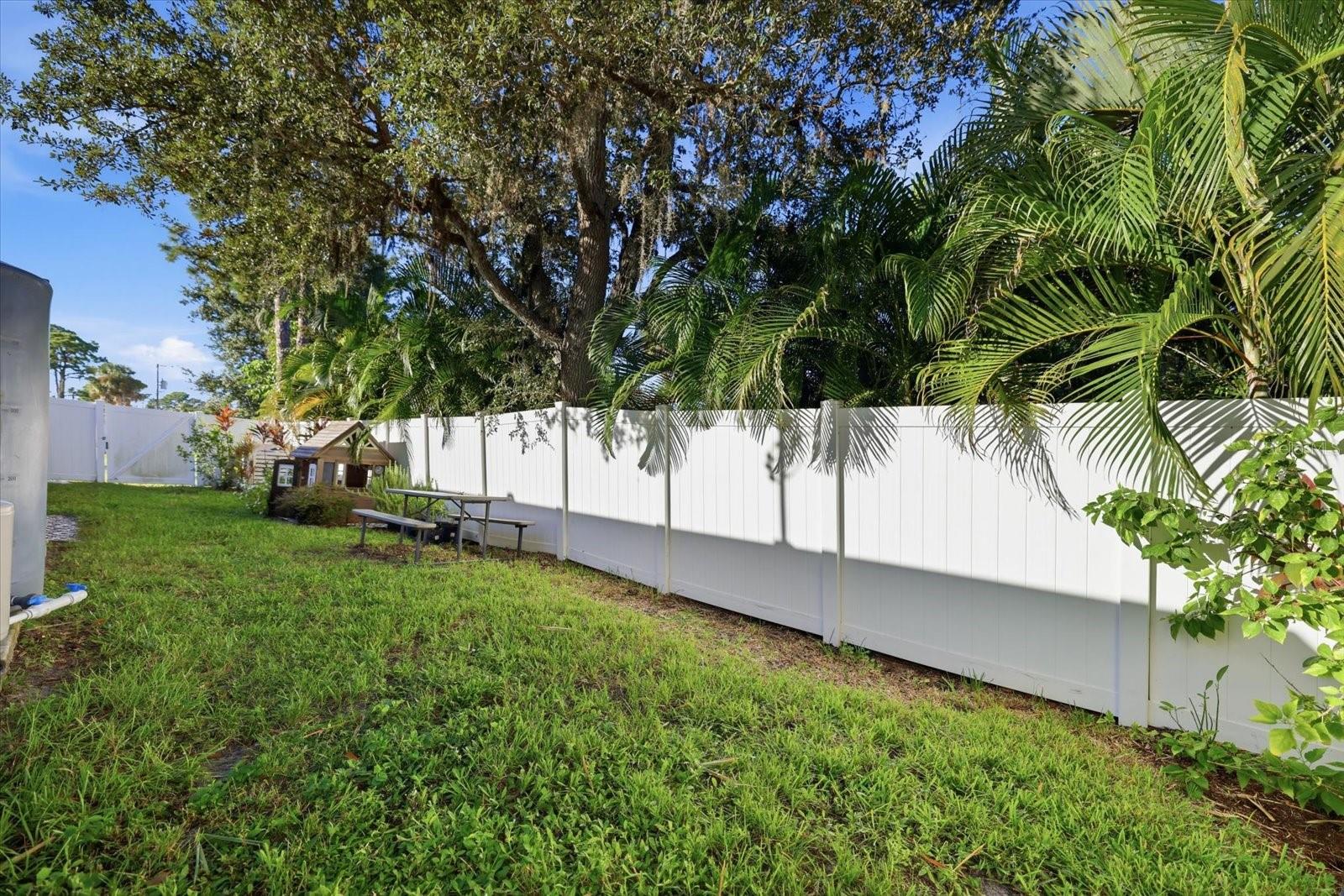 SOUTH VENICE - Residential